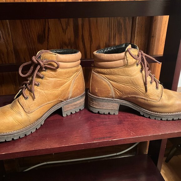 Taos Rebel Ankle Boot Size 7.5/38 - Picture 2 of 7